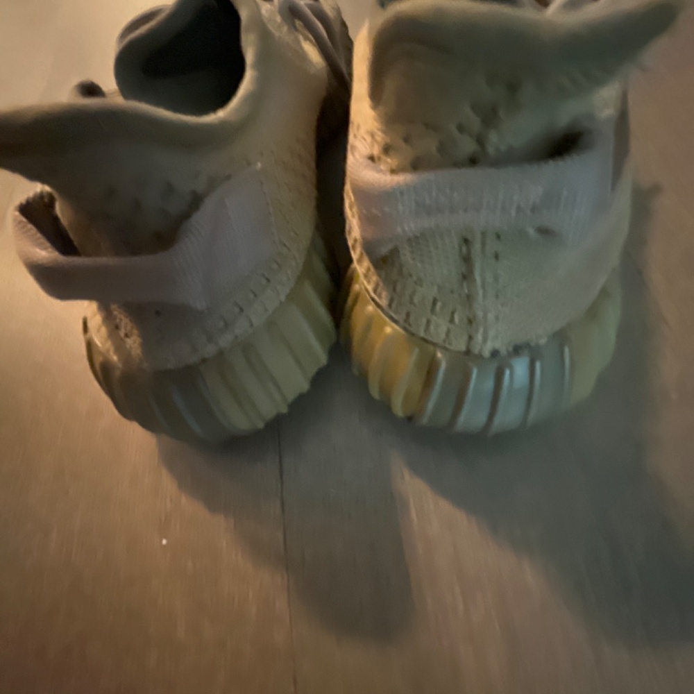Yeezys - Picture 4 of 4